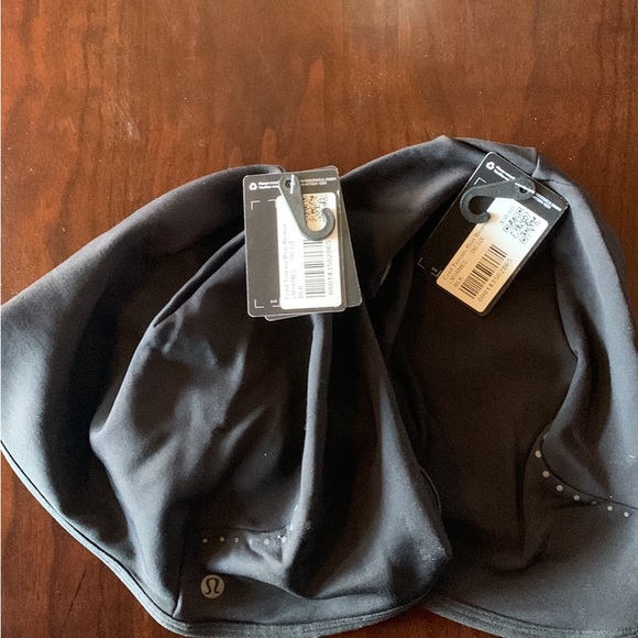 2 Lululemon beanies - Picture 6 of 7